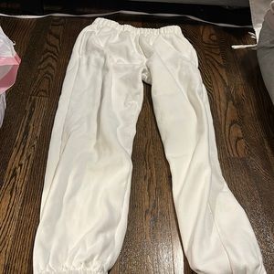 White Brandy Melville sweatpants
